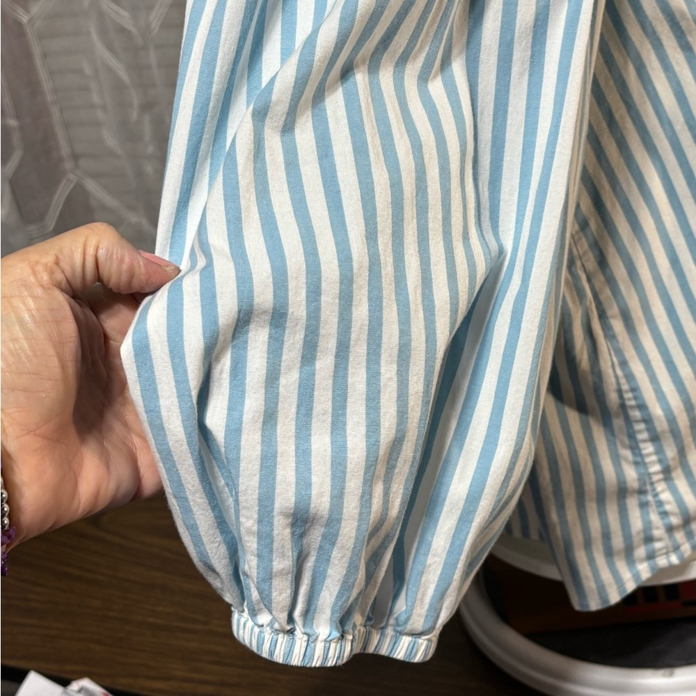 A New Day sz large Blue and White Striped button front 1/3 Blouse 26” L 22” p2p - Picture 8 of 8